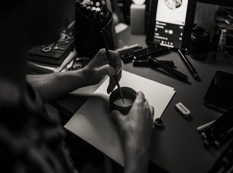 tanjiro dibujo blanco y negro